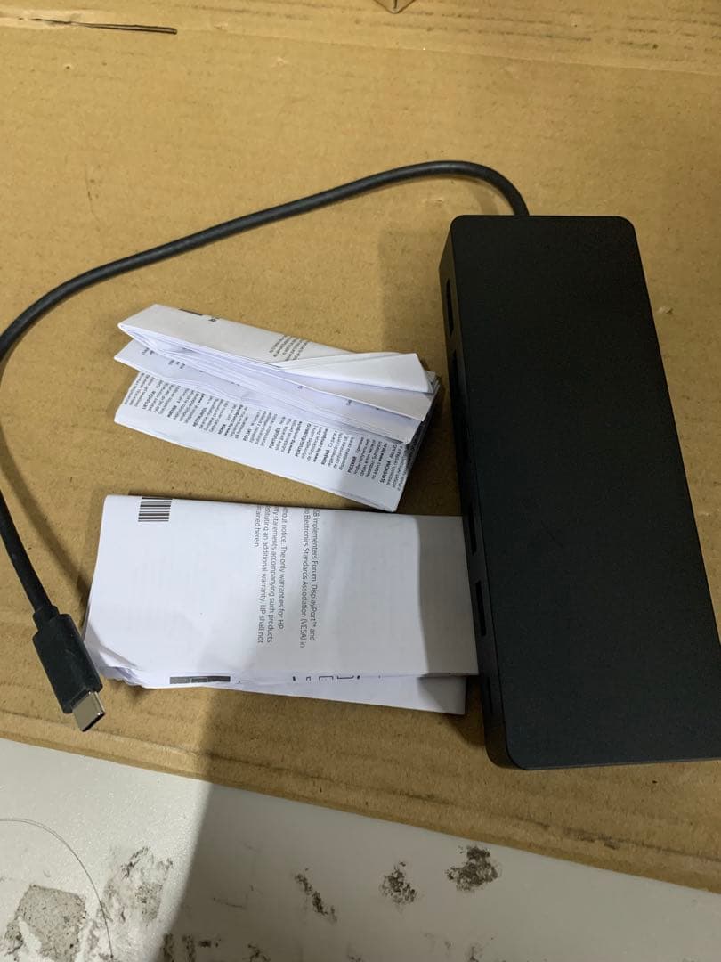 HP ユニバーサル USB-C マルチポートハブ