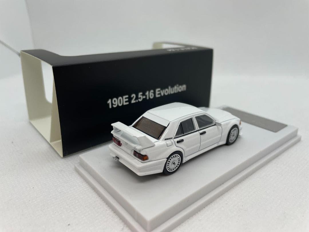 4R-502 SEEKER 1/64 メルセデスベンツ 190E 2.5-16