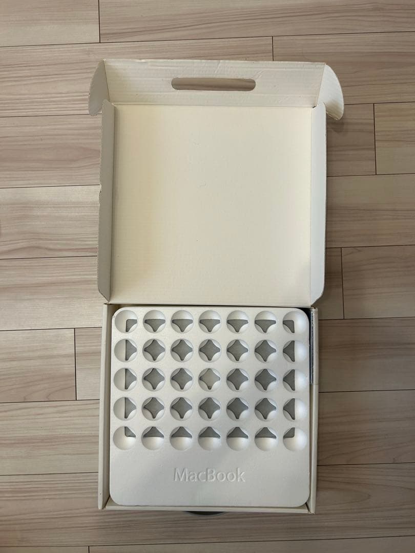 【箱付き】MacBook Black Mid 2007 (A1181) 黒