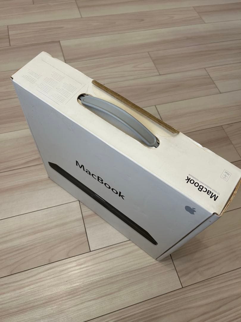 【箱付き】MacBook Black Mid 2007 (A1181) 黒