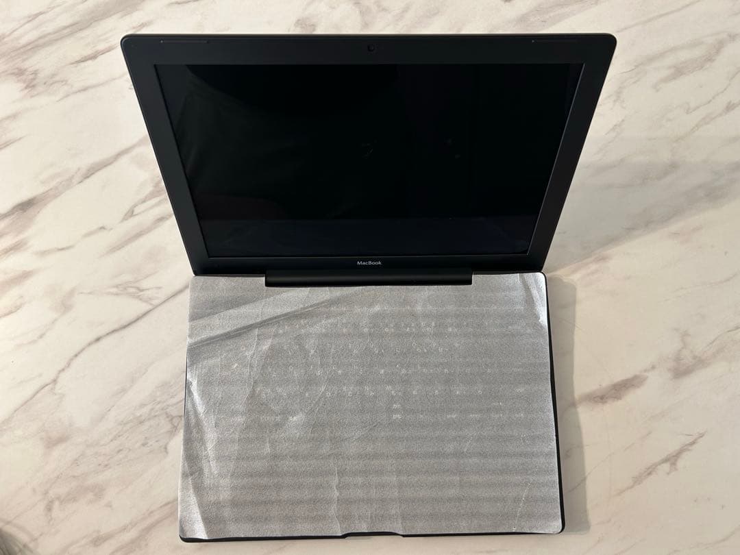【箱付き】MacBook Black Mid 2007 (A1181) 黒