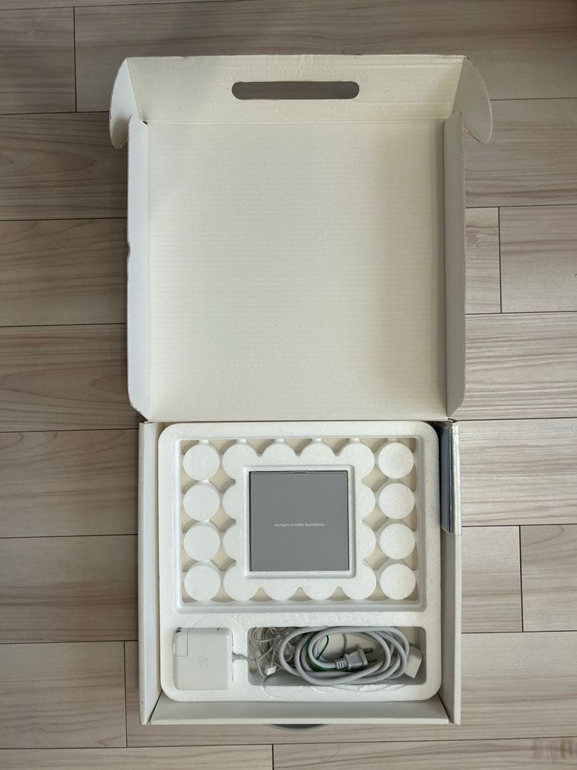 【箱付き】MacBook Black Mid 2007 (A1181) 黒