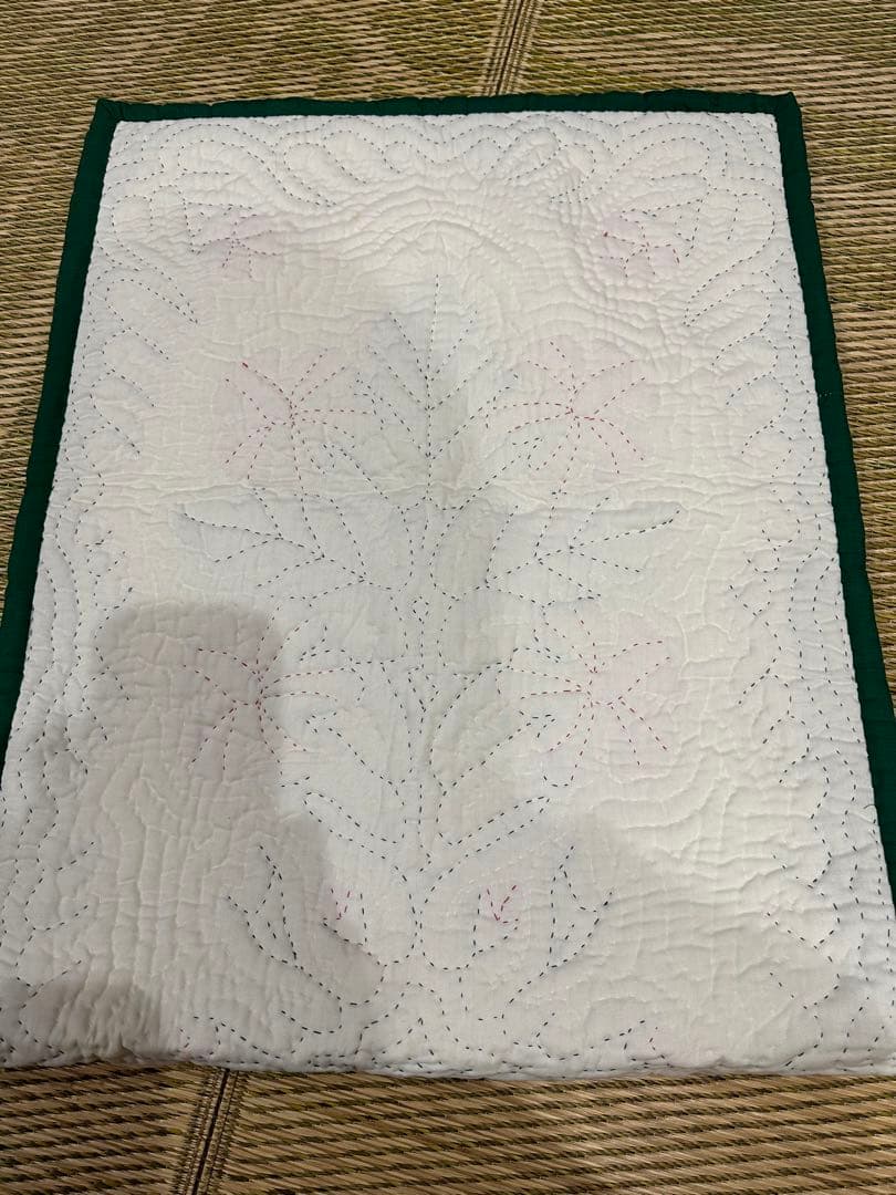 ハワイアンキルト　エプロン　マット　ティッシュケース　コースター４枚　メガネ入れ