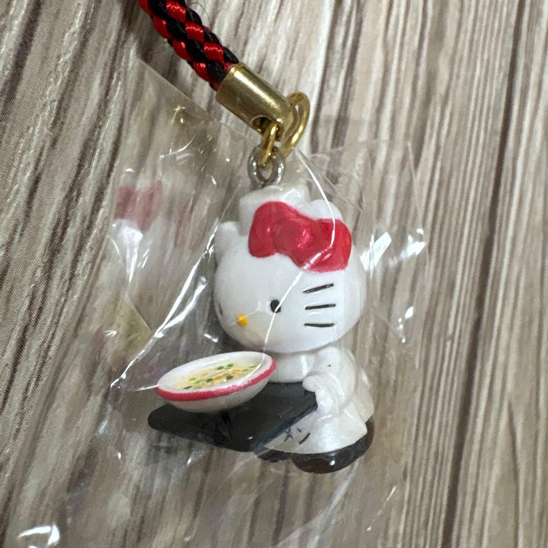 【新品未使用品】ご当地キティ　ストラップ　8点となります。