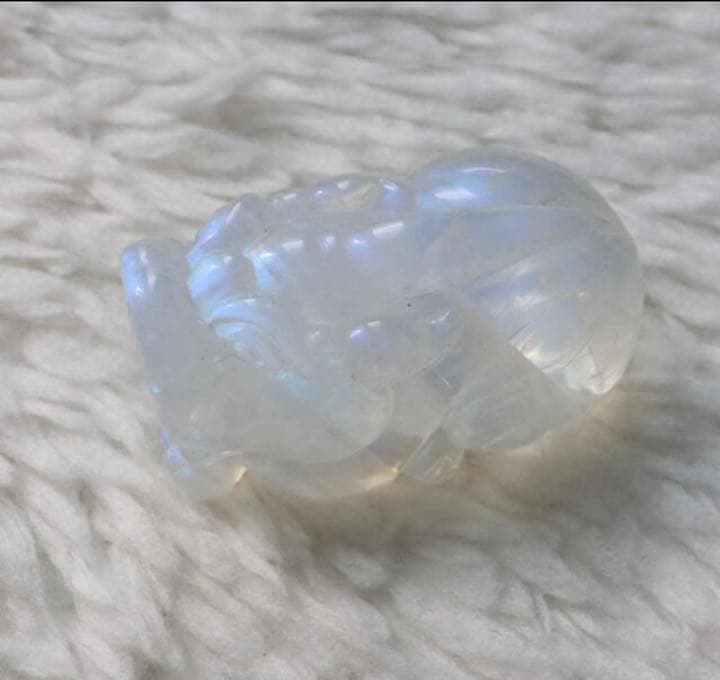 天然石 ムーンストーン 貔貅 ひきゅう ヒキュウ 置物 穴なし