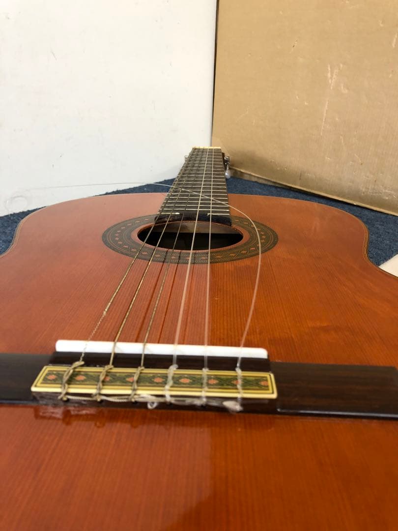 鈴木バイオリン社製の手工品 木曽 拾号 ビンテージギター 1970年代