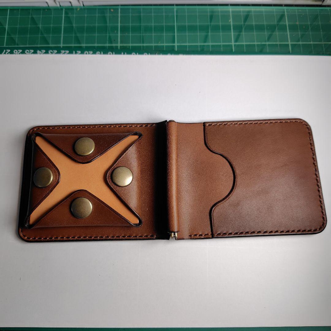 ハンドメイド　牛ヌメ革（栃木レザー）　マネークリップウォレット