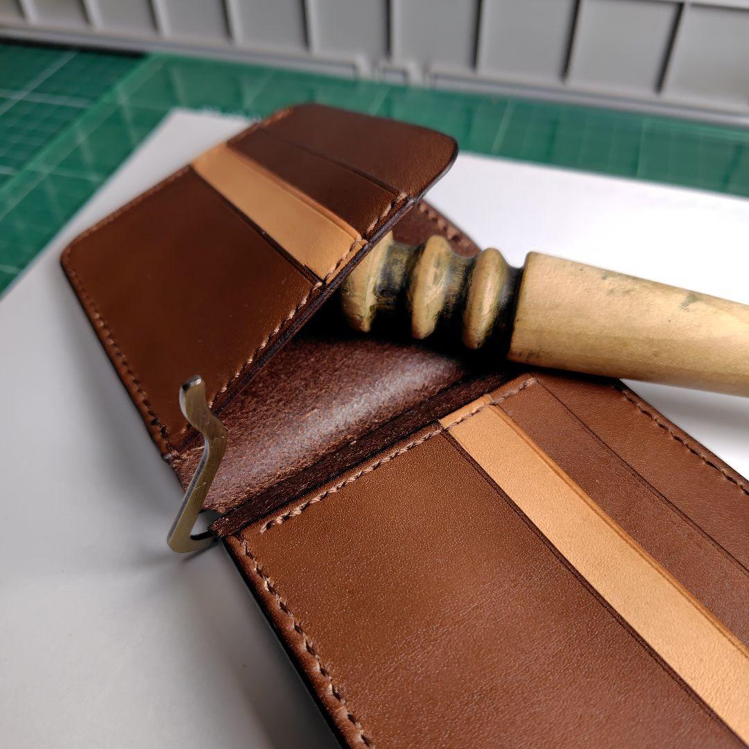 ハンドメイド　牛ヌメ革（栃木レザー）　マネークリップウォレット