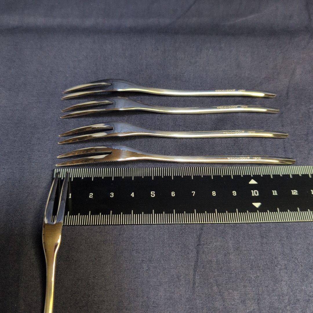 ウェッジウッド ジェネリックタイニー スプーンとフォークのセット 栞·箱付き