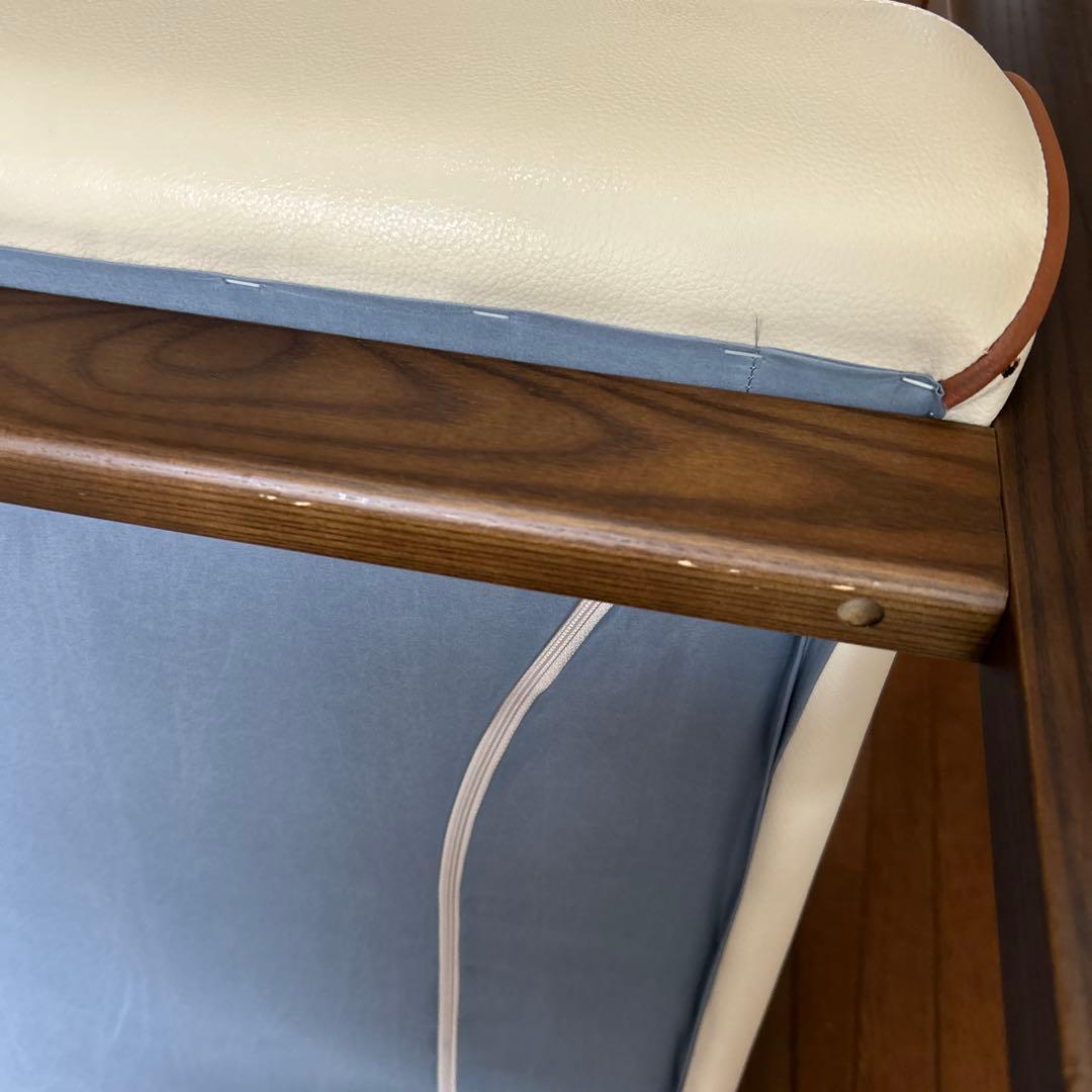 本革　1掛けソファー　ベージュ　ヴィンテージ　アンティーク　年代物 モダン