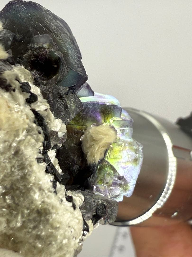 フローライト　レインボー　エロンゴ産　原石　鉱物　標本　天然石　蛍石