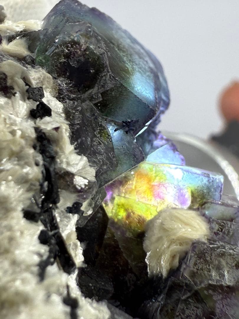 フローライト　レインボー　エロンゴ産　原石　鉱物　標本　天然石　蛍石