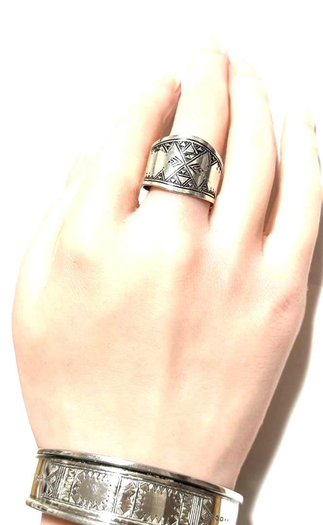 トゥアレグ族　ハンドメイド　シルバーリング