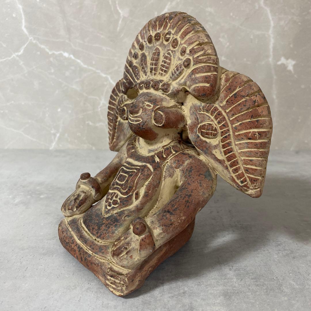 メキシコ　マヤ文明　戦士の土人形　テコラッタ　素焼き　ヴィンテージインテリア