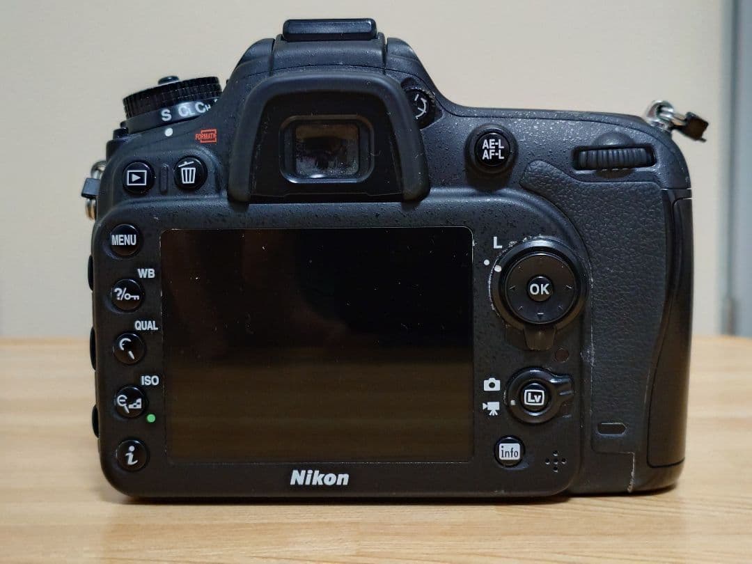 Nikon D7100 18-105 VR キット◆追加バッテリー4個付き