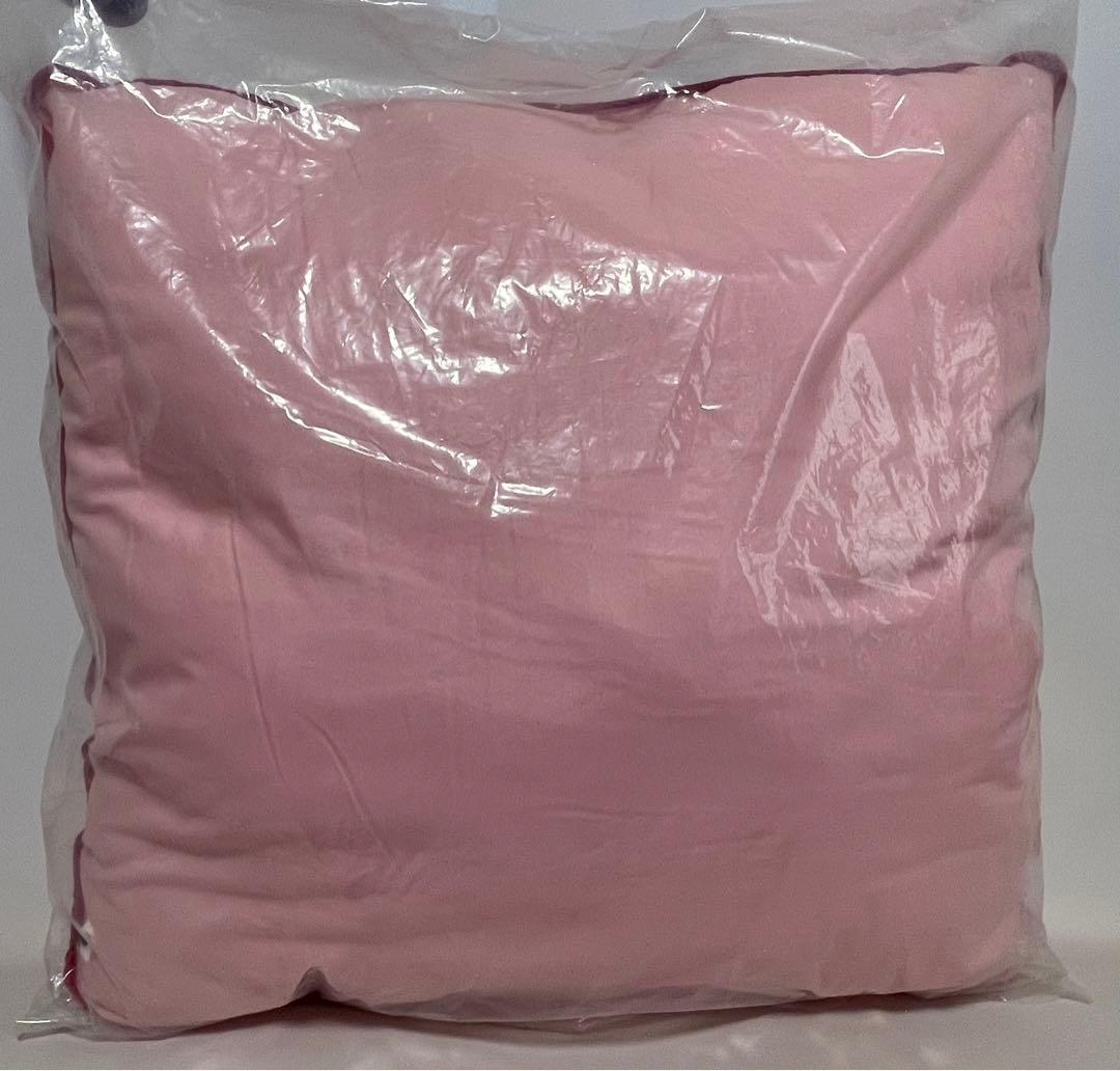 北　レトロキティ　チェック柄クッション２００４年製＆ストライプ座布団２００４年製