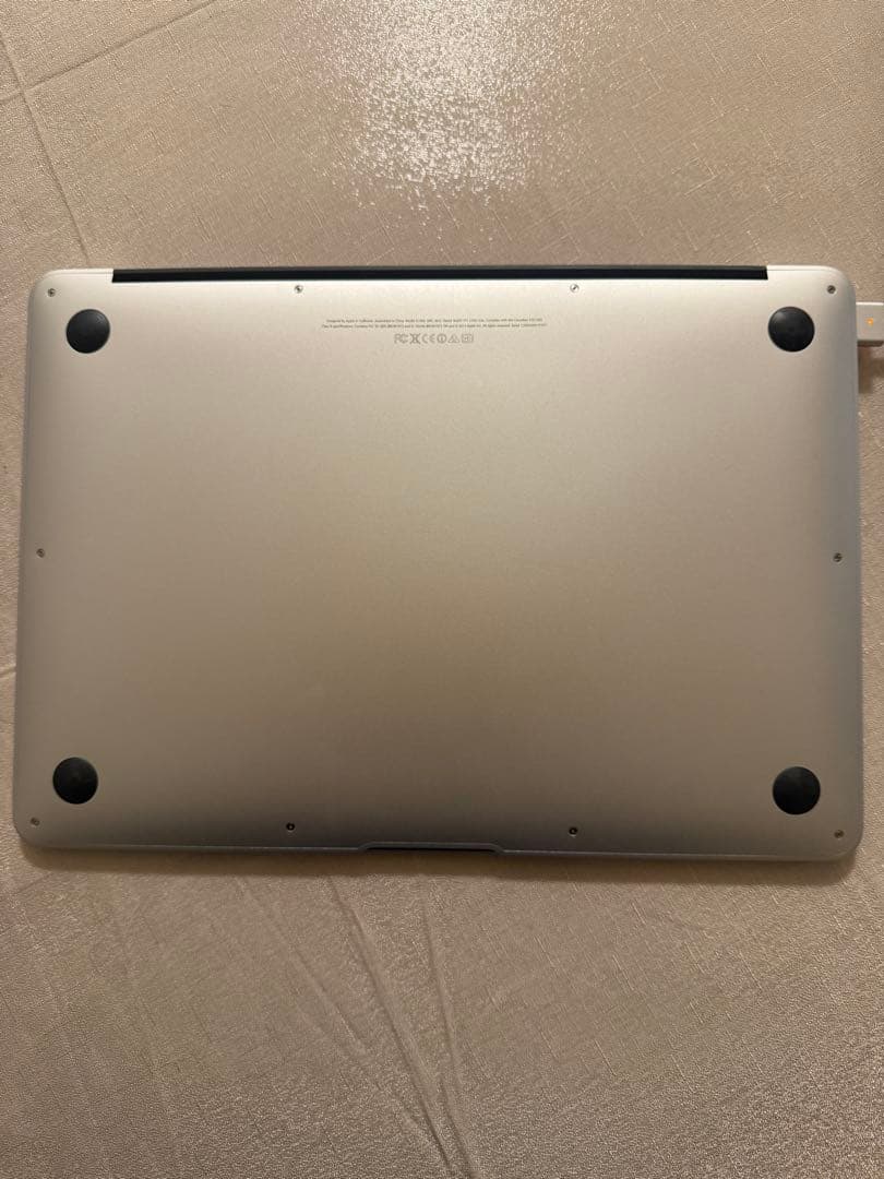 MacBook Air 13 2013 バッテリー217回 初期化済