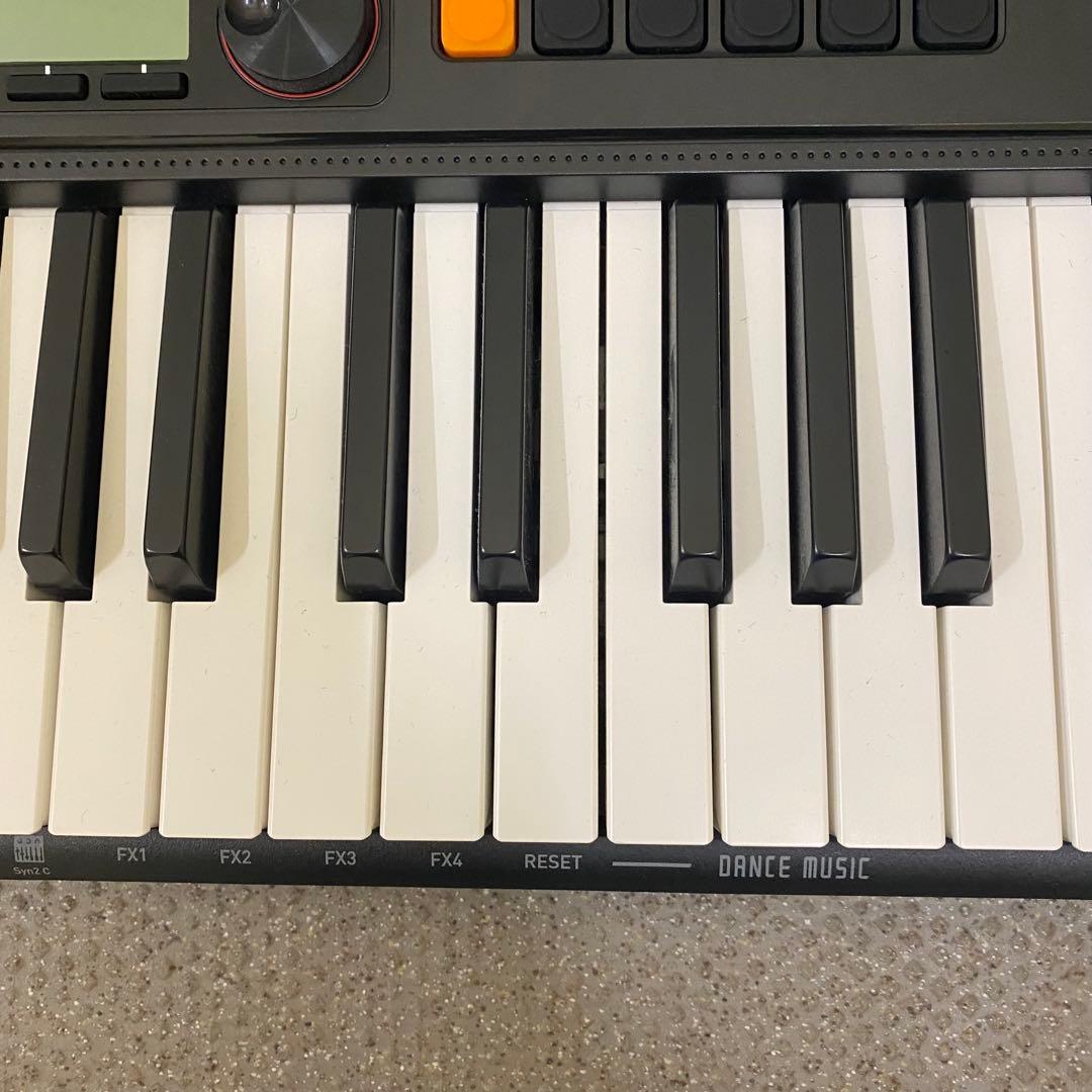 CASIO Casiotone CT-S200 電子ピアノ　キーボード　61鍵