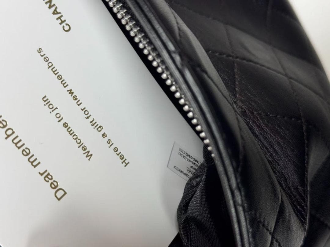 VIP希少限定✨ 非売品 黒いキルティングショルダーバッグgo