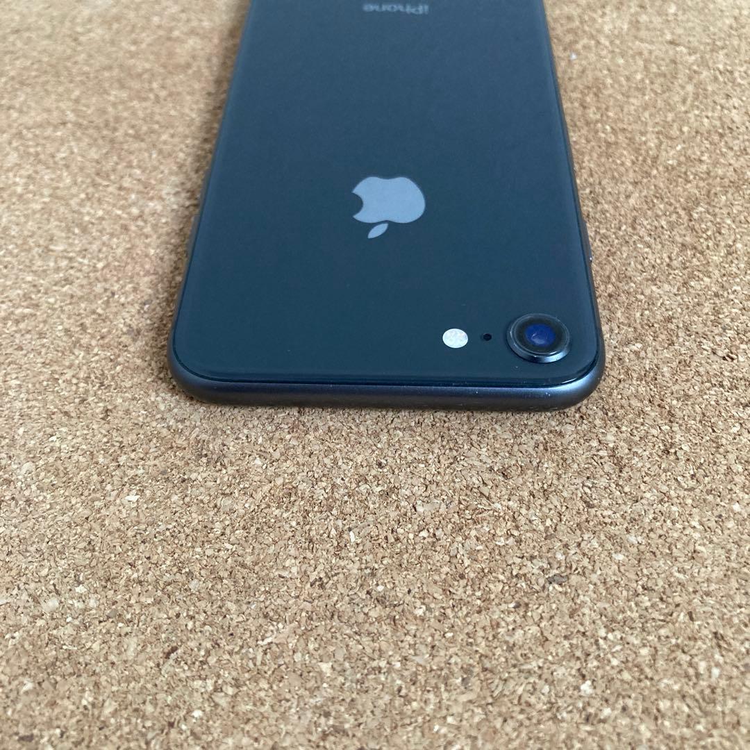 942【早い者勝ち】電池ほぼ新品☆iPhone8 64GB SIMフリー☆