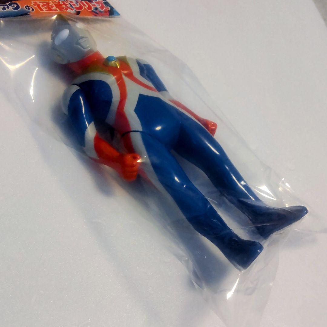 ブルマァクウルトラマンコスモス 円谷限定カラー フィギュア