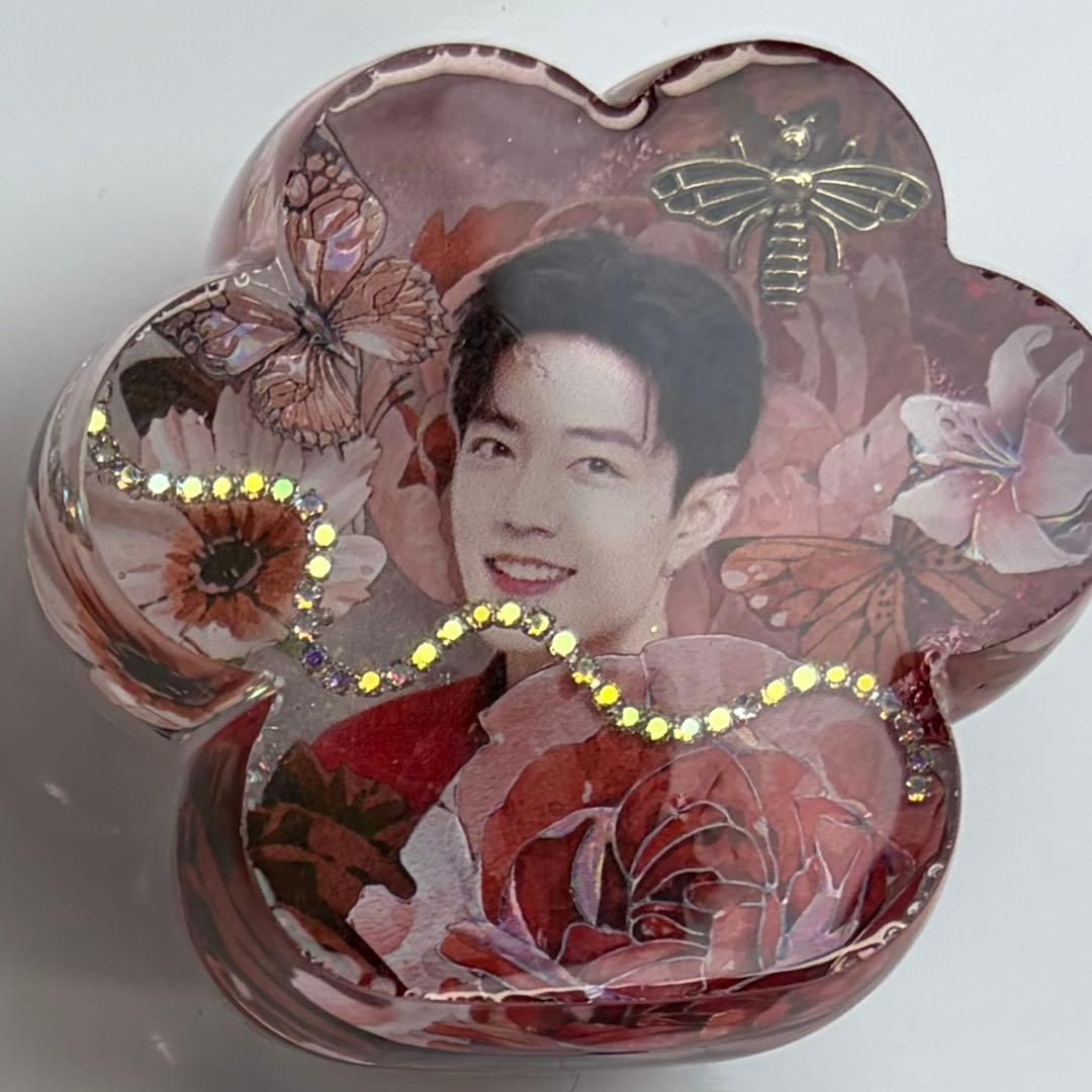 ‼️VIP限定購入可能‼️肖戦　巨大肉球 置物 セット❣️1日限定❣️6点セット❣️