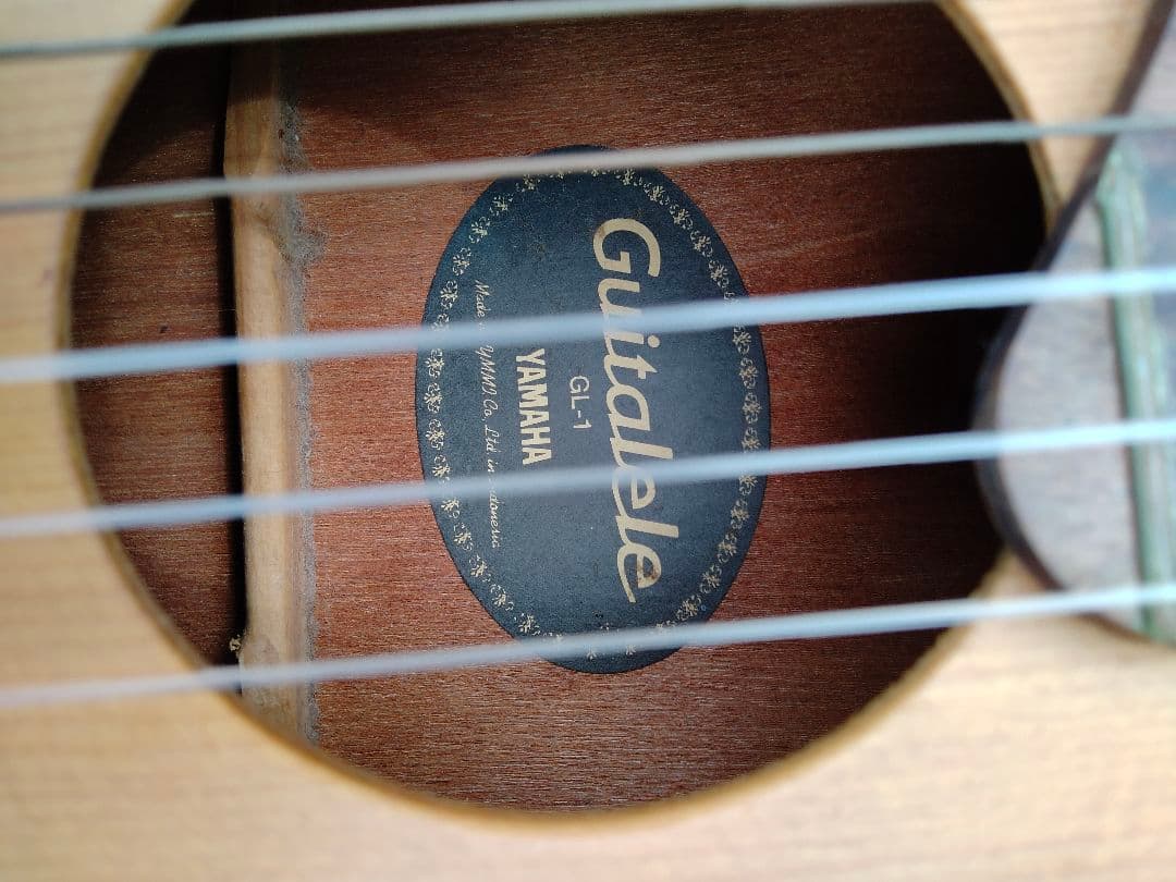 ギタレレYamaha Guitalele 　GL-1