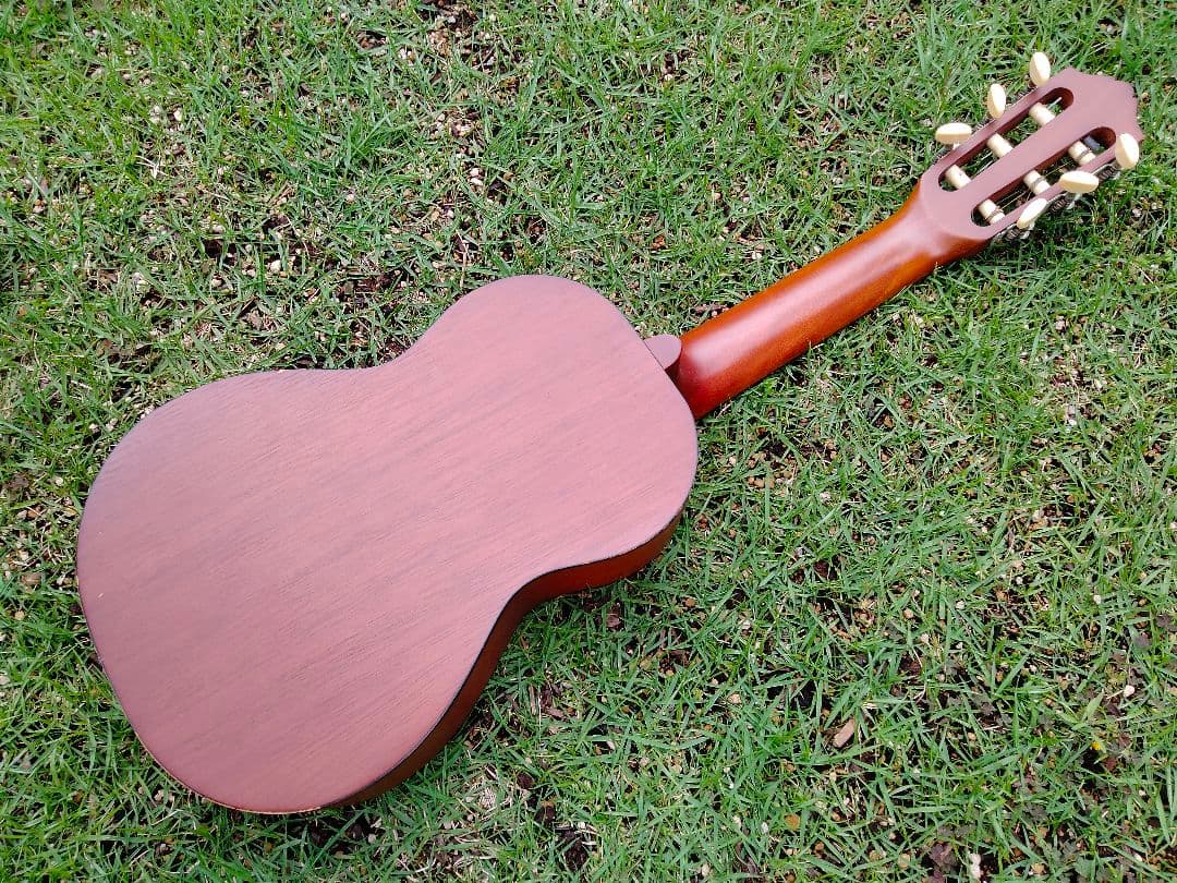 ギタレレYamaha Guitalele 　GL-1