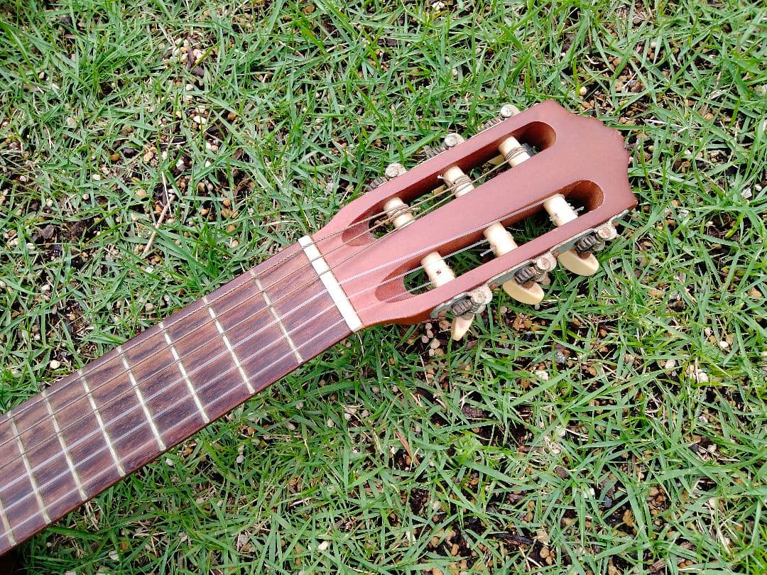 ギタレレYamaha Guitalele 　GL-1