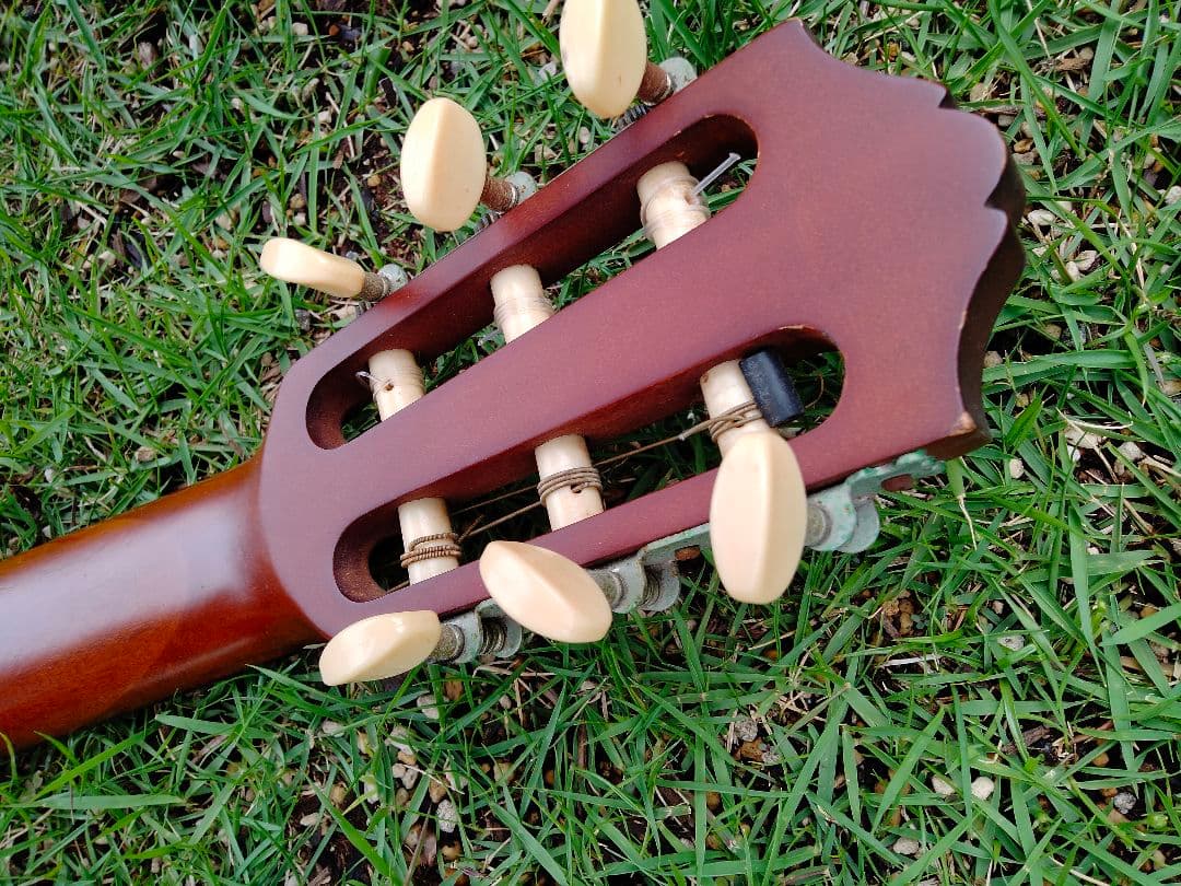 ギタレレYamaha Guitalele 　GL-1
