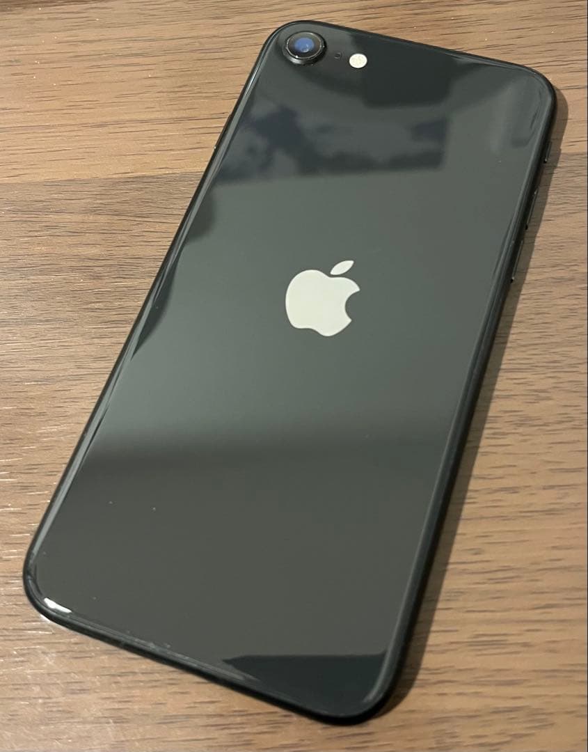 iphone se 第二世代 256gb simフリー 純正バッテリー 82%