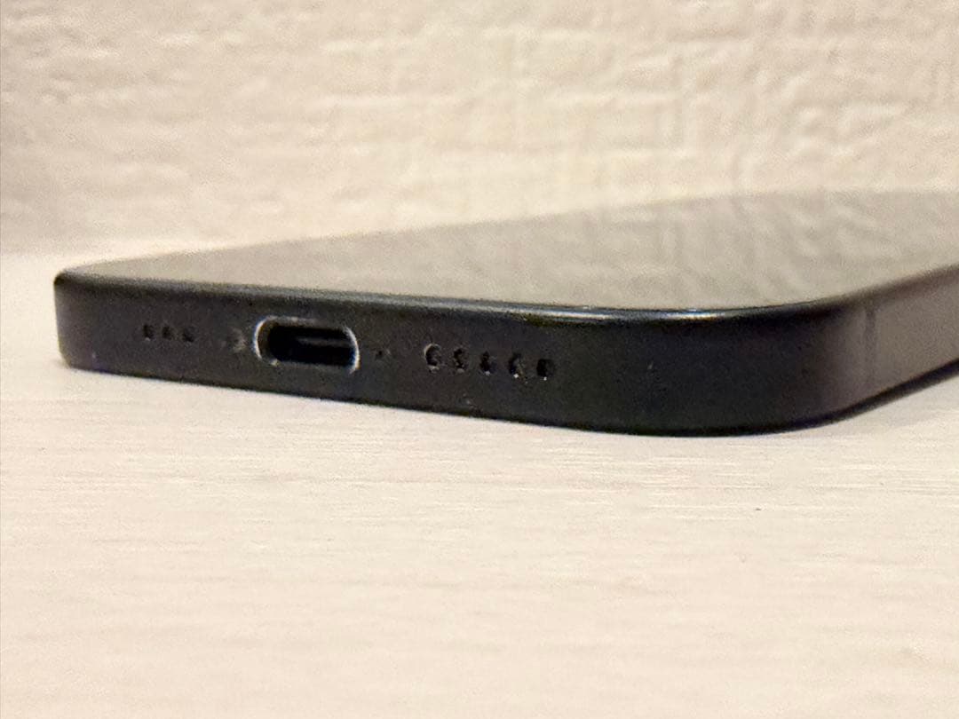 iPhone15 ブラック SIMフリー256GB バッテリー88%