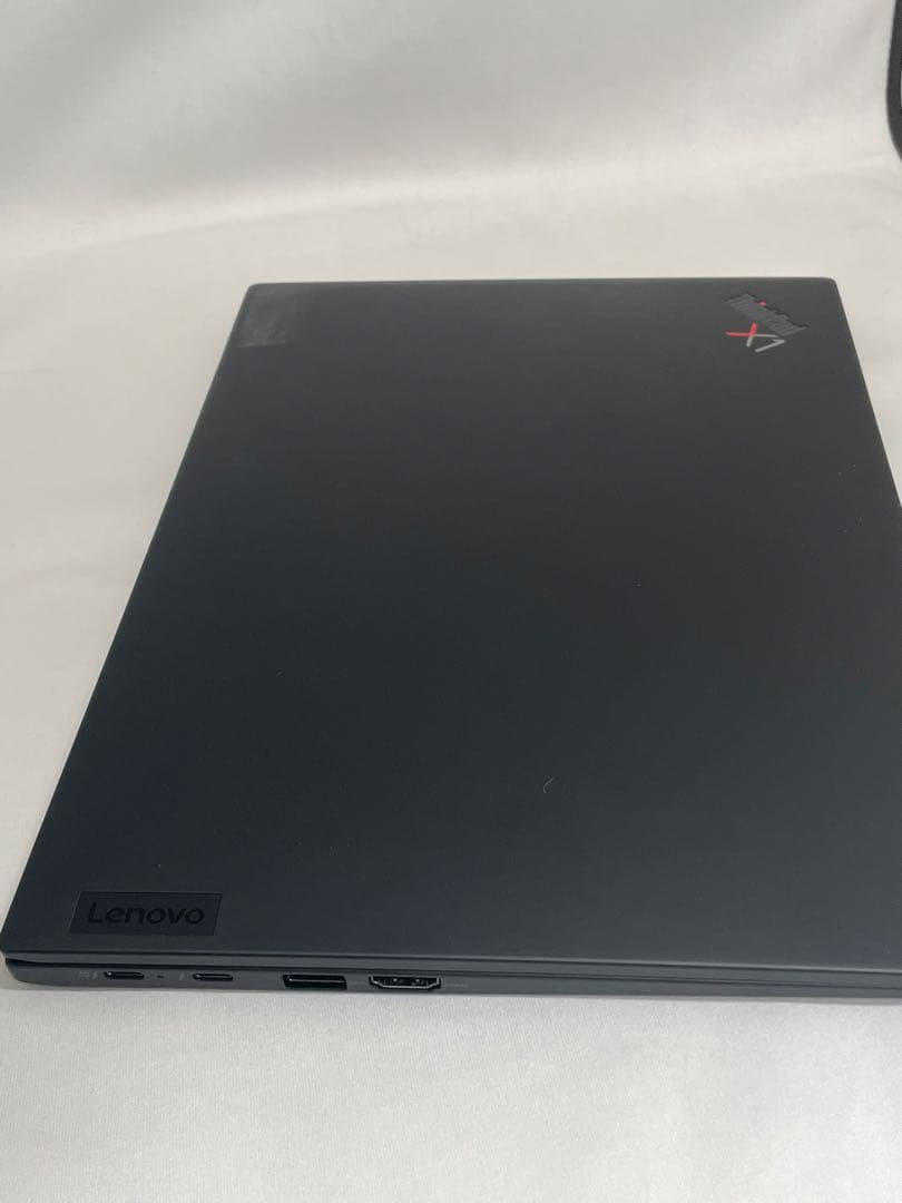Windowsノート本体 ThinkPad X1 Carbon i5-1235U 8GB DDR5 256