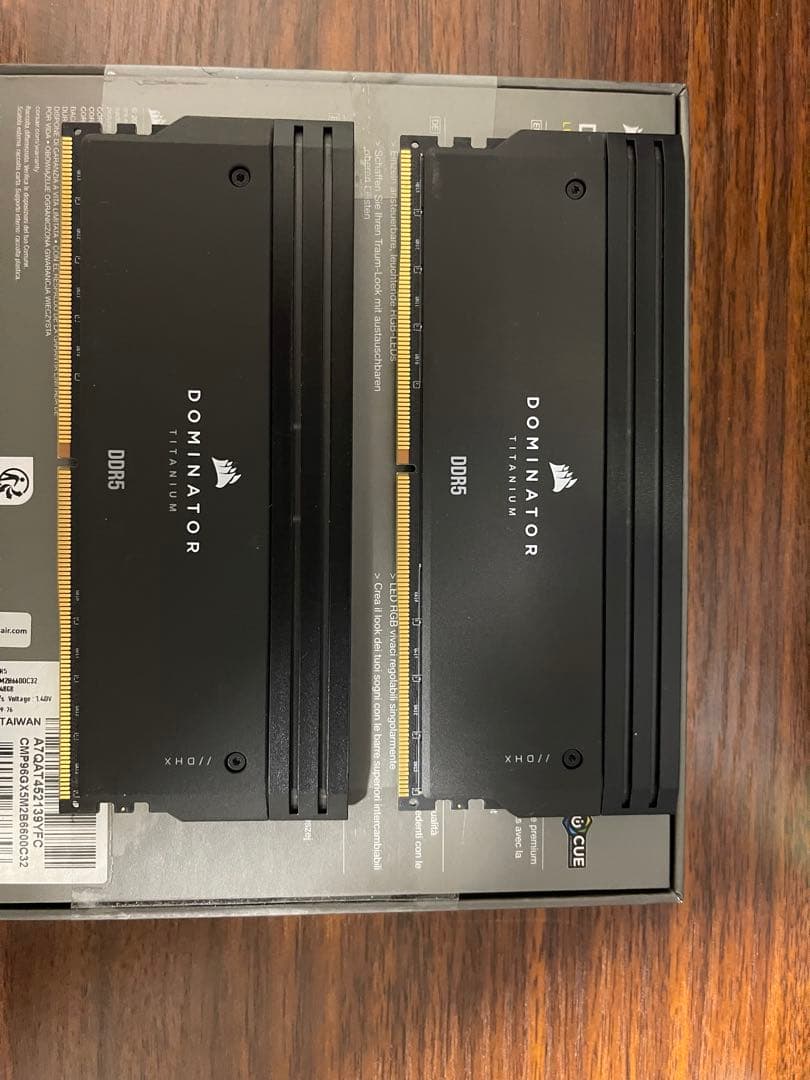 メモリー Dominator Titanium DDR5 96Gb 6800Mhz