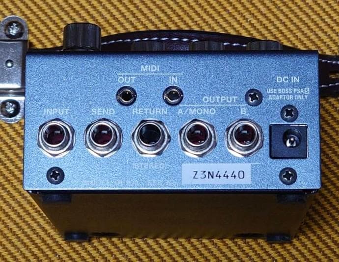 【美品】BOSS IR-200 アンプシミュレーター IRローダー