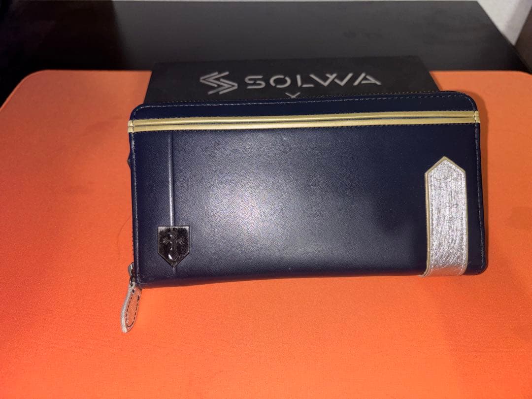 本革ラウンド財布 SOLWA SAO