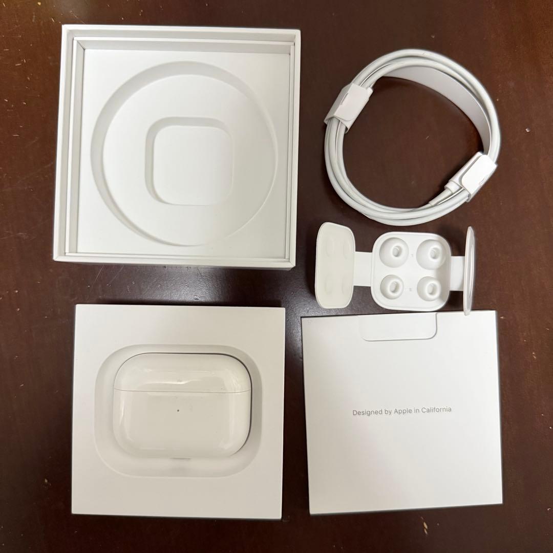 AirPods Proワイヤレス充電ケース付き