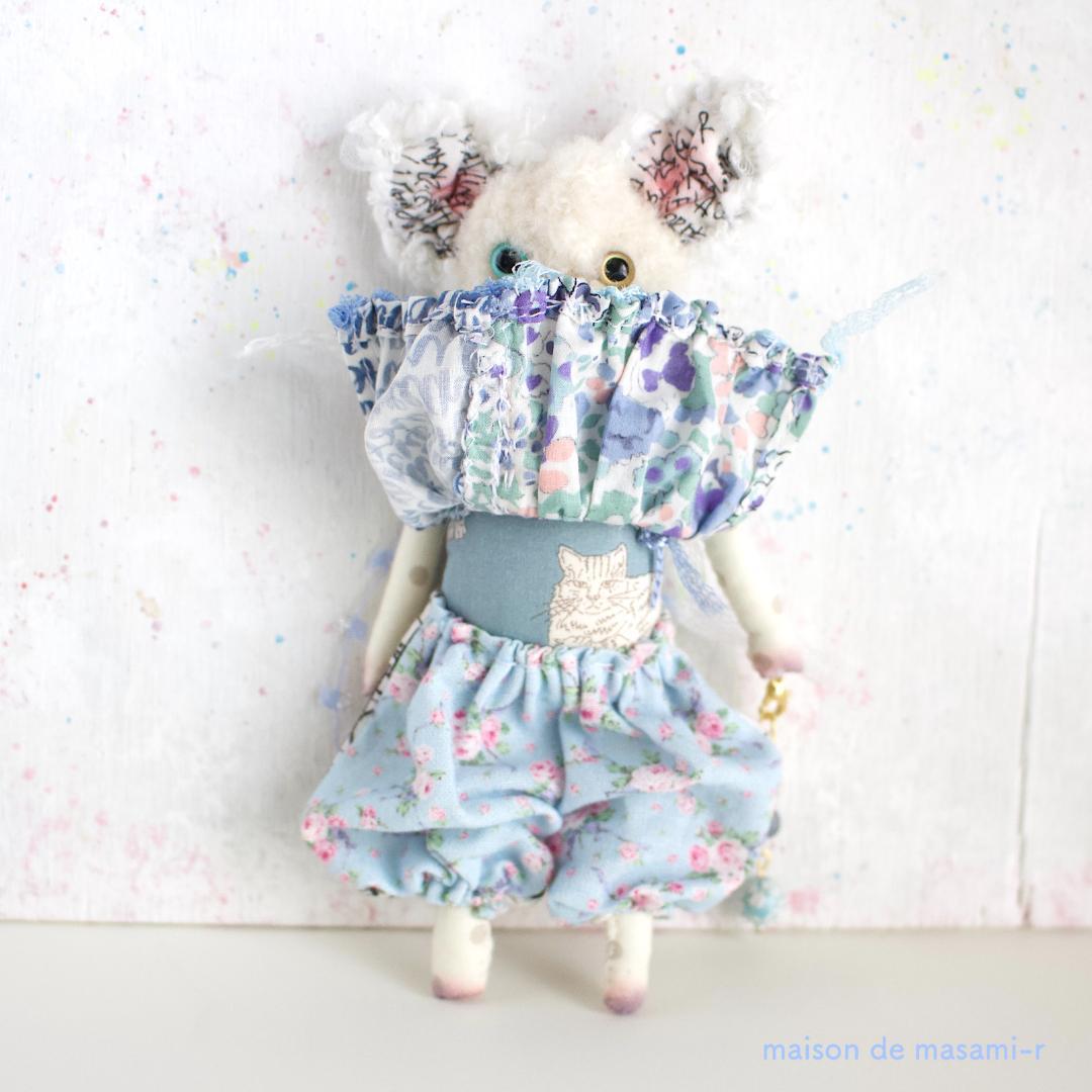 白猫（オッドアイ）のミニぬいぐるみ 15cm バックチャーム付き moda