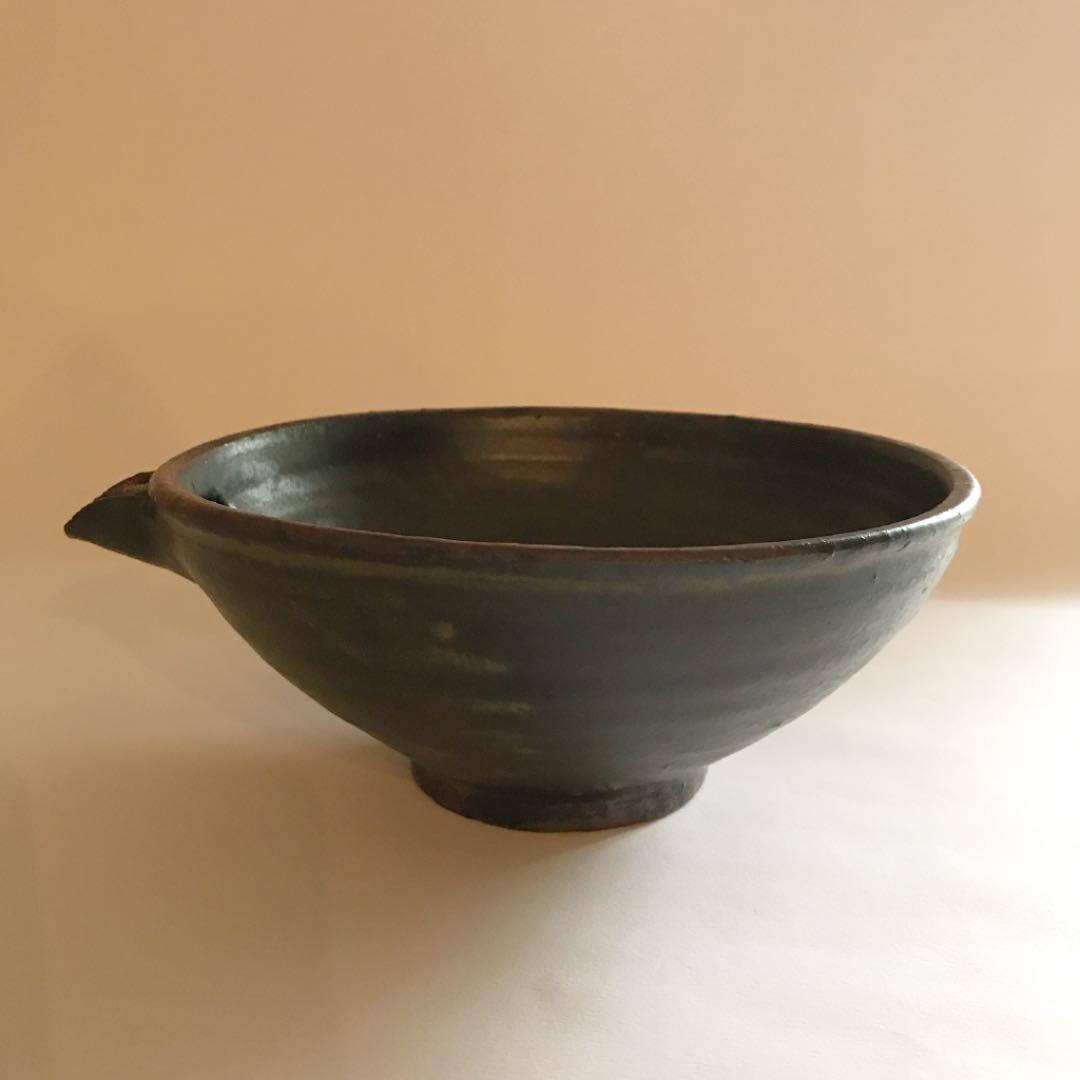黒釉片口鉢