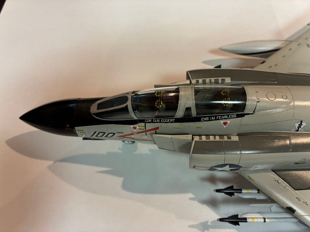 飛行機模型完成品　1/48 ハセガワ　 F4J ファントム　ショータイム100