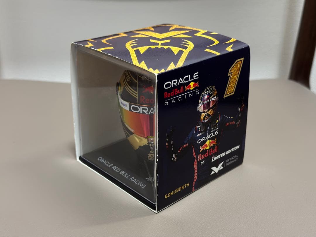 マックスフェルスタッペン 2023ワールドチャンピオンヘルメット 1/4スケール