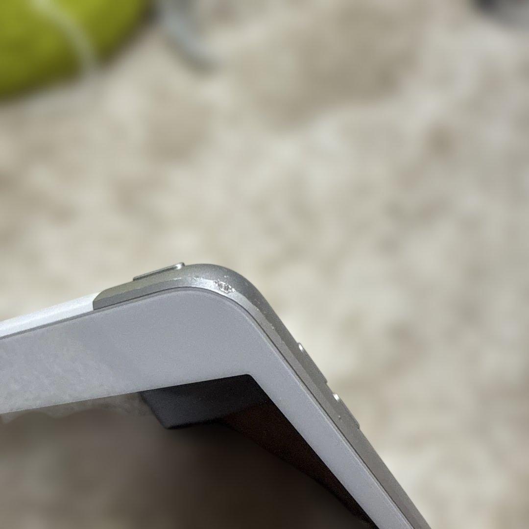 Apple iPad第7世代 セルラー版32GB A2198 シルバー