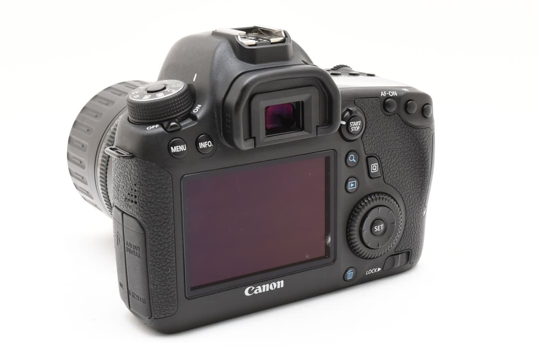 Canon EOS 6D 5,857ショット!! 標準～中望遠レンズ #8430