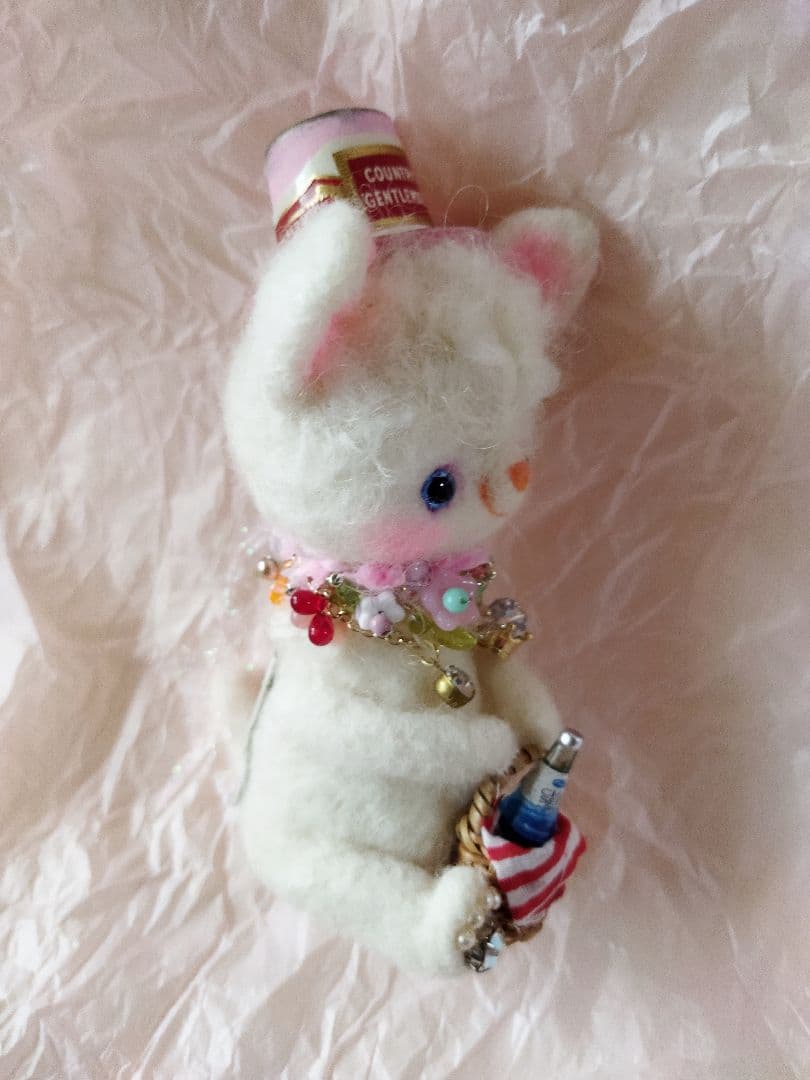o*a様 【お値下げしました】アーティストベア　作家　羊毛フェルト白ネコちゃん