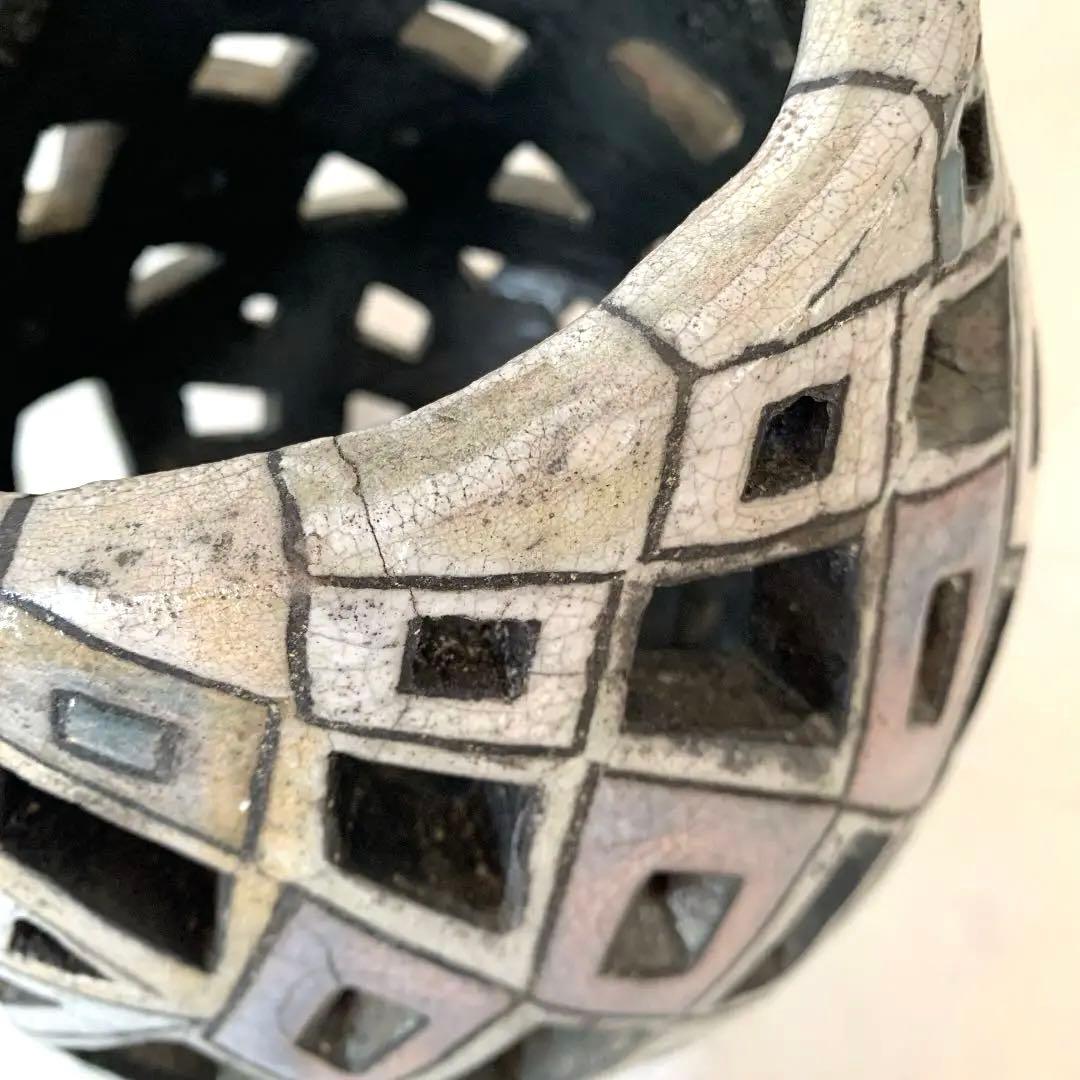 RAKU花入れ　小高久世作