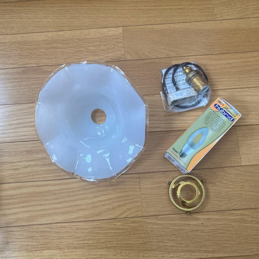ハイブリッド電球とランプシェードセット