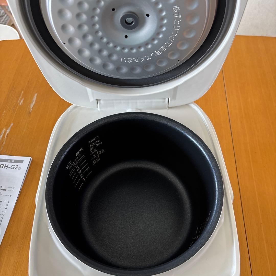 【美品】2025年製5.5合炊きJBH-G2型タイガーマイコン炊飯器炊きたて