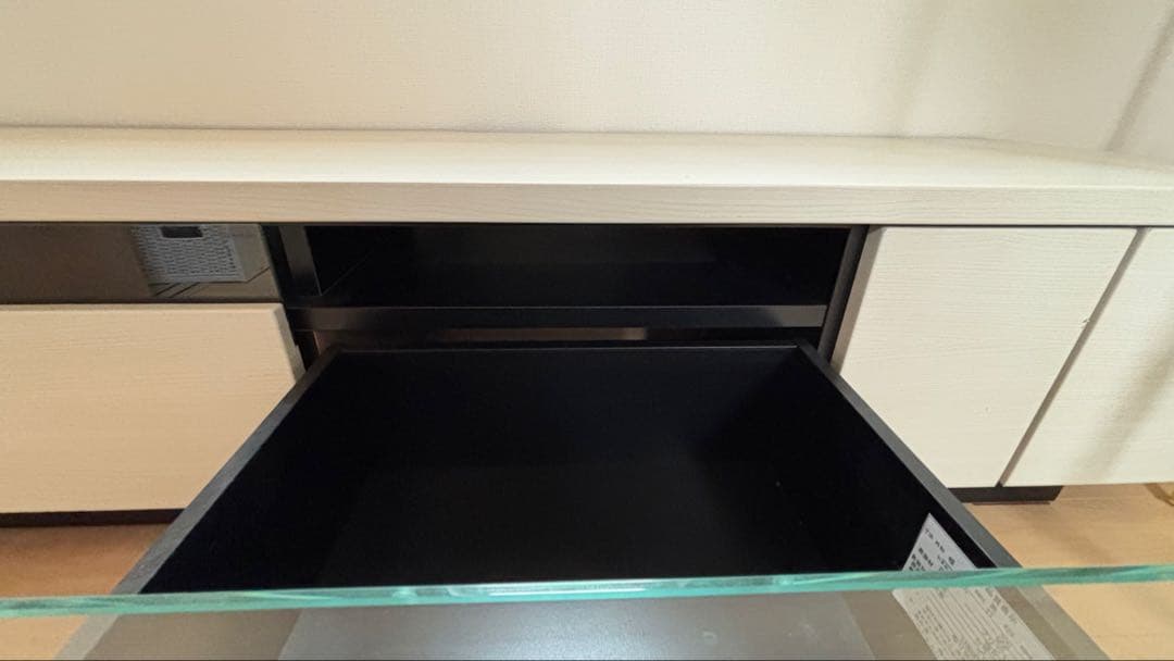 テレビボード　　ホワイト木目　150cm 傷あり