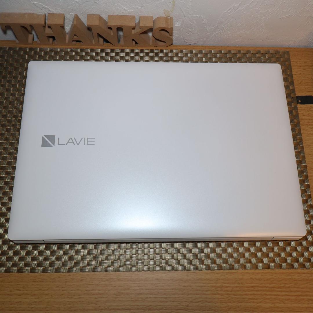 美品！Win11公式対応8世代Corei7/メモリ8G/高速SSD/DVD/無線
