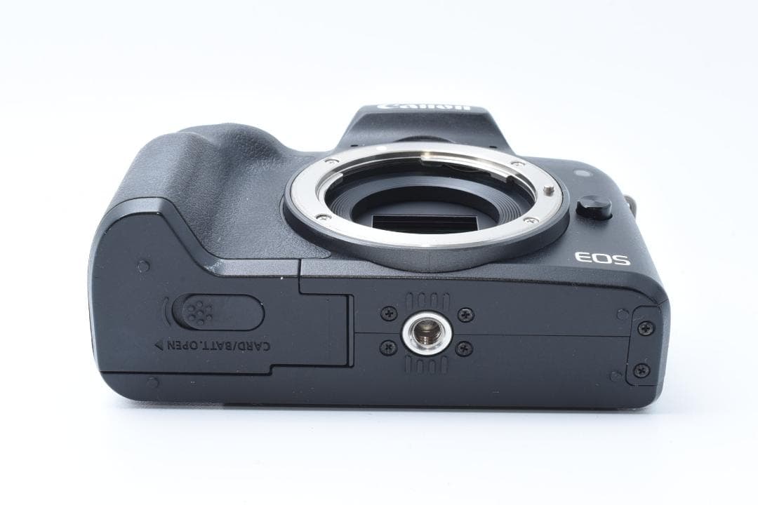 ★美品★ Canon EOS Kiss M 標準レンズセット